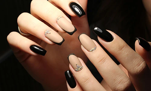 PEDICURE & MANICURE
